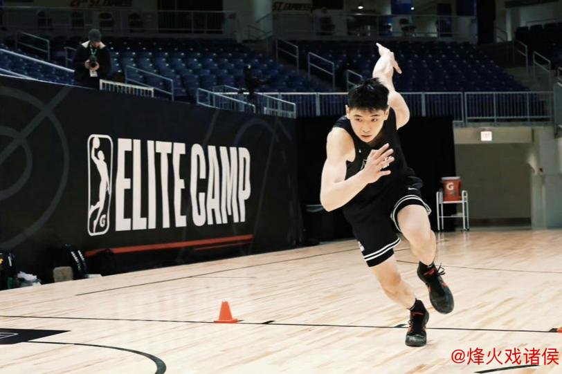 崔永熙分享篮网训练体验：施罗德与西蒙斯友好相处