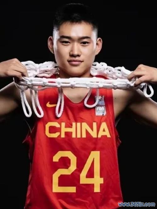 赵维伦：首次披上国家队战袍 感觉无比美妙